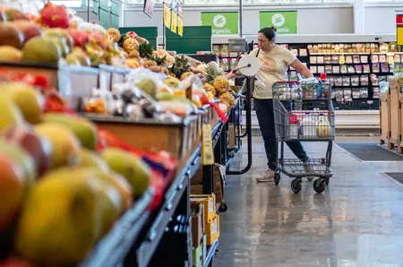 Salariată la supermarket în Elveția, despre salariul de 4750 de euro pe lună: „Este un salariu corect? Sincer, nu.”