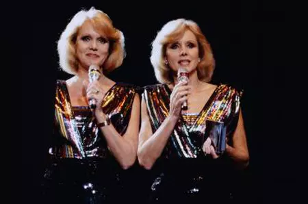 Surorile Kessler, artiste de renume, au murit prin sinucidere asistată! Este doliu în lumea muzicii