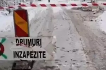 România, lovită de un ciclon mediteranean. Zonele în care ninsorile şi poleiul au făcut prăpăd
