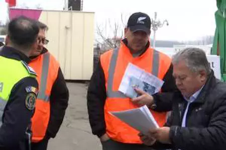 Scandal pe Faleza Dunării din Galaţi: Primăria vrea să demoleze trei restaurante, proprietarii acuză abuzuri