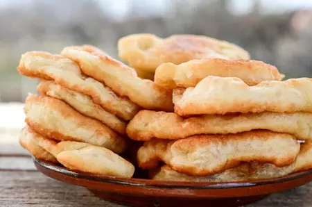 Scovergi de post rumene și pufoase, ca odinioară