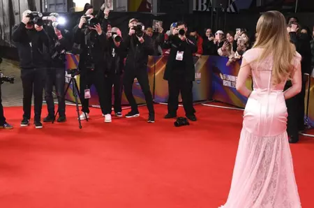 A fost sfătuită „să-și repare fața cu botox” la 16 ani. Ce spune acum celebra actriță despre presiunea de la Hollywood