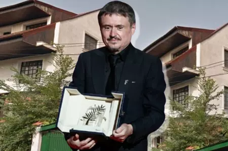 Cum arată casa lui Cristian Mungiu. Marele regizor și-a cumpărat o vilă impunătoare într-un cartier liniștit din București. Are două etaje și un balcon superb / GALERIE FOTO