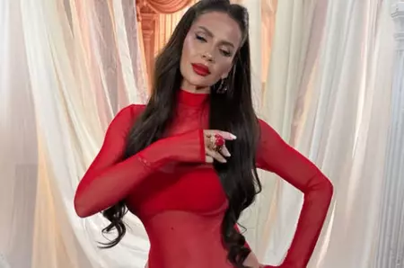 Andreea Bănică, imagini interzise pentru cardiaci! A pozat într-un costum transparent și a lăsat aproape tot la vedere