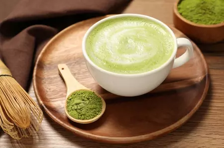 Ce e matcha latte – cum se prepară