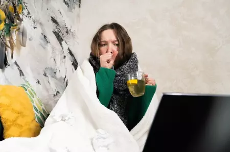 Ceaiuri pe care să le bei când eşti răcit sau gripat