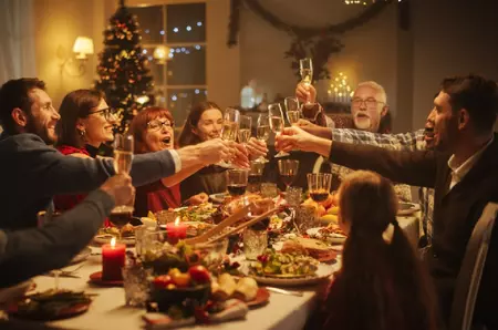 Ce să faci cu mâncarea rămasă după Sărbători. Sfaturi utile