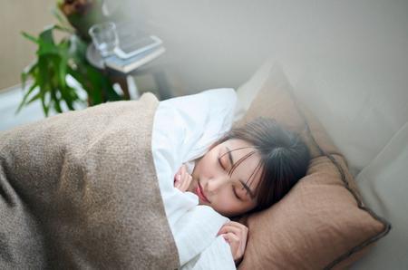 De ce trebuie să dormi mai mult iarna