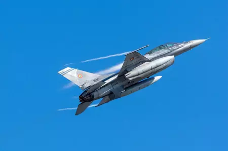 Care sunt performanțele unui F-16. Cât de bun este avionul din dotarea Forțelor Aeriene Române