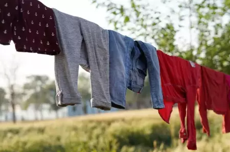 Ce înseamnă când visezi rufe