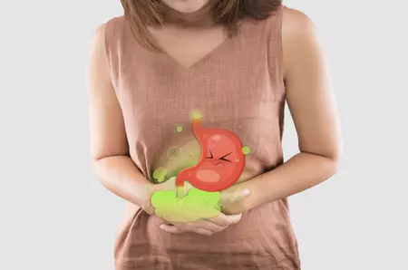 Flatulenţa excesivă – cauze şi remedii naturale