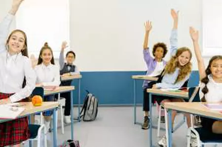 Veste bună pentru elevii din România, dar și pentru angajați! Urmează o minivacanță de trei zile