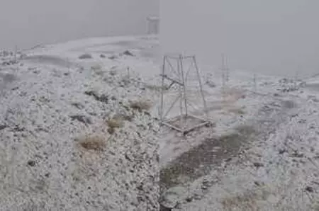 Locul din România unde ninge ca în toiul iernii. Imagini spectaculoase