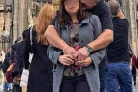 Ce mesaj a lăsat Mihaela, românca din Italia care și-a ucis fiica și apoi s-a sinucis. Dezvăluirile făcute de fratele femeii