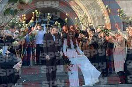 Cum a arătat tortul de la petrecerea de nuntă a lui Radu Drăgușin cu Ioana Stan. Cei doi i-au emoționat pe invitați cu dansul mirilor