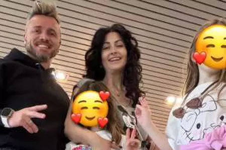 Gabriela Cristea și familia au plecat în vacanță! Vedeta a renunțat la inhibiții și s-a fotografiat în costum de baie