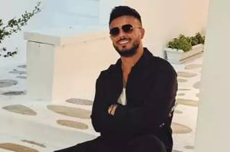 Gabi Bădălău s-a afișat înconjurat de domnișoare, după ce s-a despărțit de Bianca Drăgușanu! Cum se bucură de viața de burlac
