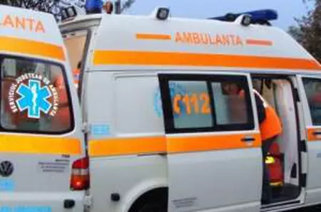 Pacientă, bătută cu pumnii și picioarele de un asistent, la Spitalul Bălăceanca. Totul a fost filmat