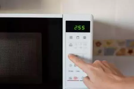 Chinezii nu folosesc cuptorul cu microunde! Motivul? Nu are legătură cu nutriția!