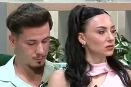 Cum a reacționat Paula de la Mireasa, după ce a aflat că Alberto a fost luat de procurori. Bruneta nu știa că a fost plecat miercuri