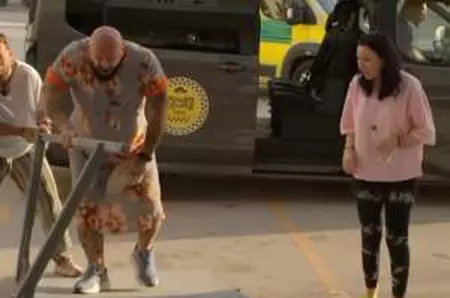 Cătălin Zmărăndescu a rupt o balustradă la Power Couple! De durere, nu a mai ținut cont de nimic! Imaginile pe care nu trebuie să le ratezi!