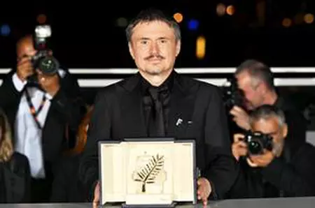 Cu ce echipă din România ține Cristian Mungiu, proaspăt câștigător al marelui premiu Palme d'Or: „Dintotdeauna! Eu am jucat fotbal ca libero”