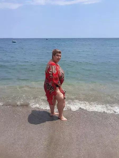 ioana-tufaru-vacanta-la-mare-cu-1700-lei-1