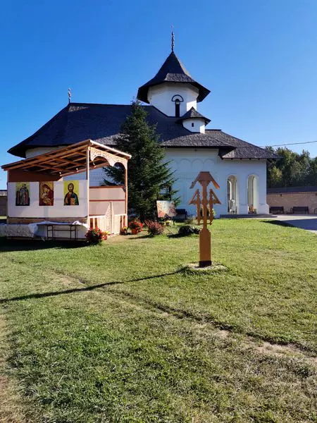 manastirea-turnu-prahovei-1-scaled