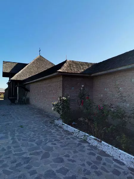 manastirea-turnu-prahovei-5-scaled