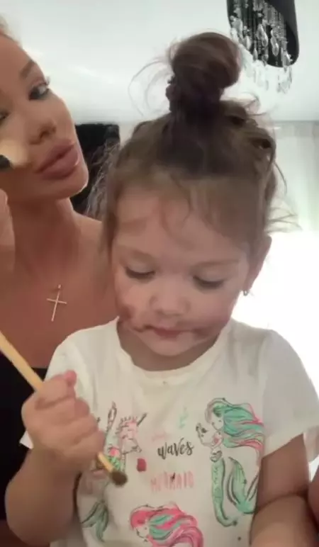 bianca si fiica