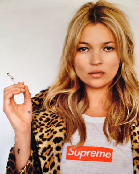 Kate Moss pentru Supreme in 2012