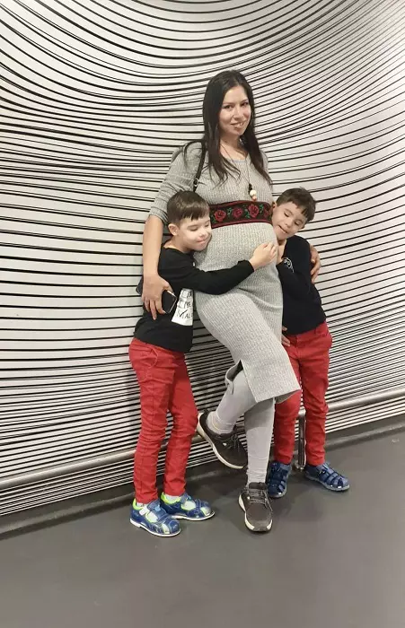 Cristina Bălan: "Nu sunt o mamă bună. Uneori îmi ies din pepeni!"