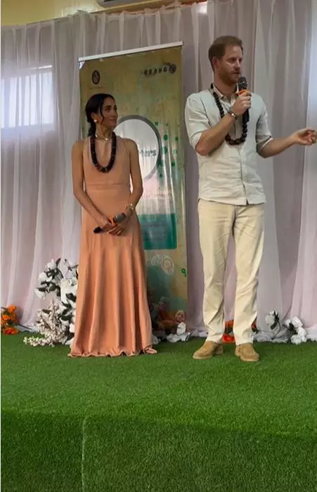 meghan-markle-si-printul-harry-in-nigeria