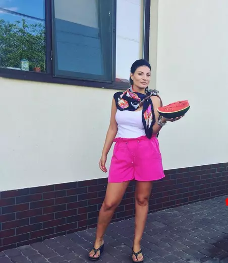 Ioana Ginghină ţine dieta cu pepene roşu