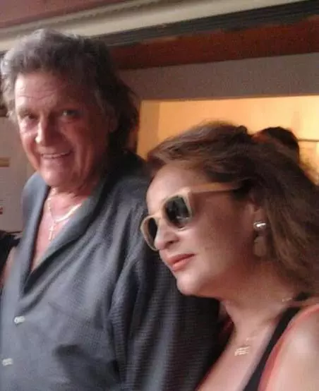 1002986-10201516153127390-1121455554-n