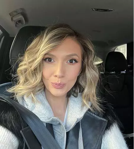 Adela Popescu
