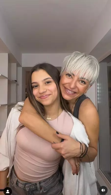Giulia Anghelescu și fiica ei, Antonia
