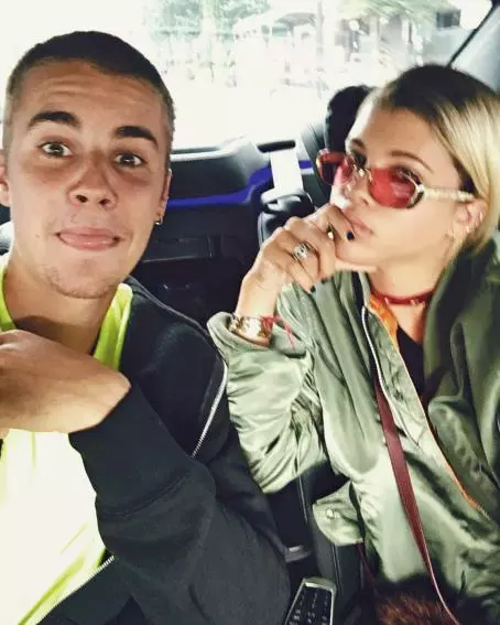 Justin Bieber si Selena Gomez