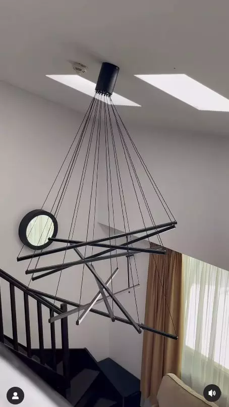 Imagini din casa lui Liviu Vârciu din Poiana Brașov  (1)