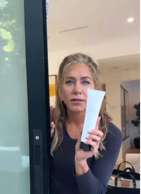 jennifer-aniston