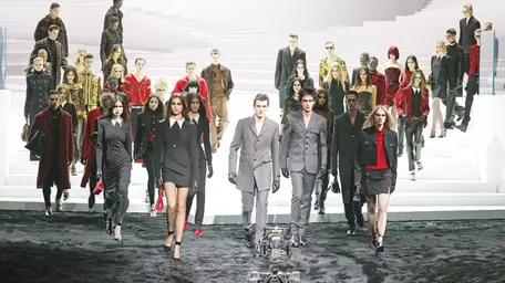 ELLE Guest: YAY or NAY? Despre modă, tendințe, minimalism și maximalism