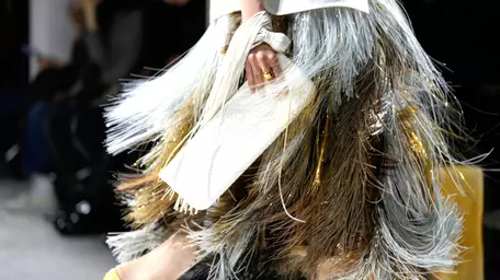 Tendințe SS26: Franjurii, între textură și mișcare