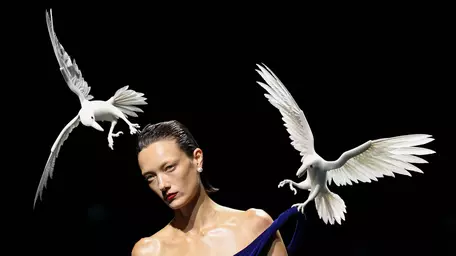 Robert Wun Couture FW26: copilăria, reinterpretată prin haute-couture