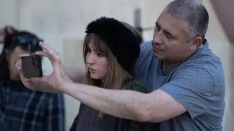 Radu Jude, dublă selecție la Toronto și New York, după succesul de la Cannes cu filmul "Jurnalul unei cameriste"