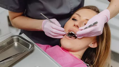 Upgrade Dental îți oferă soluții complete pentru un zâmbet sănătos