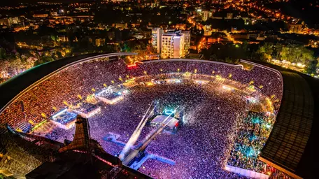IQOS la UNTOLD 2026: Un remix  de inspirație, creativitate și expresie personală
