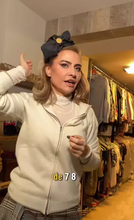 Adina Buzatu9