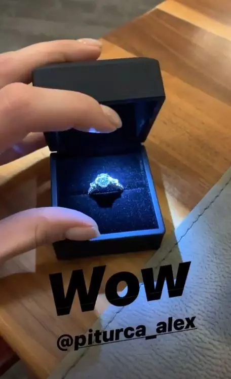 Cristina Ich a primit inelul de la Alex Pițurcă.