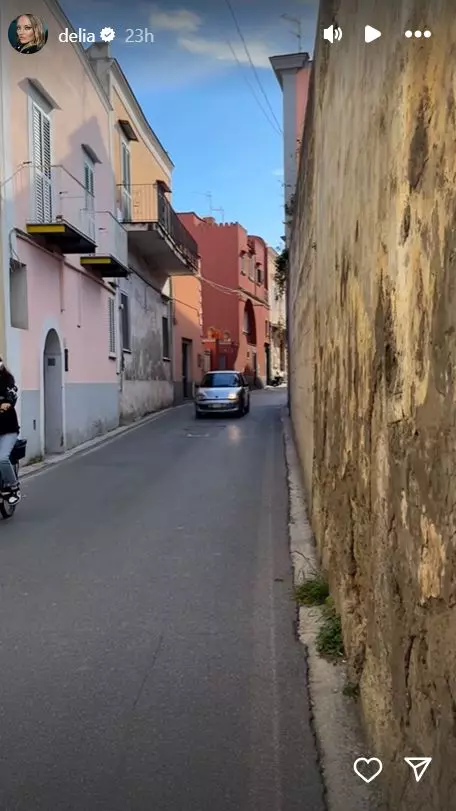 Delia, imagini din vacanța în Procida, Italia  (12)