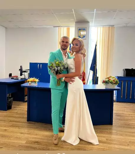 Maria Constantin și Robert Stoica s-au căsătorit. Primele imagini de la nuntă